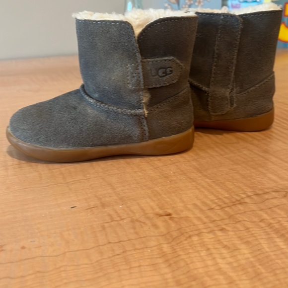 Keelan Ugg Boots - Picture 1 of 6